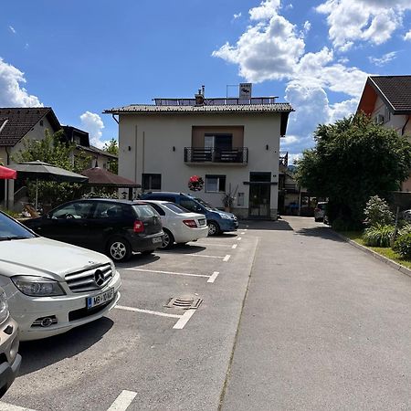 Guesthouse Stremljan Ljubljana Медводе Экстерьер фото