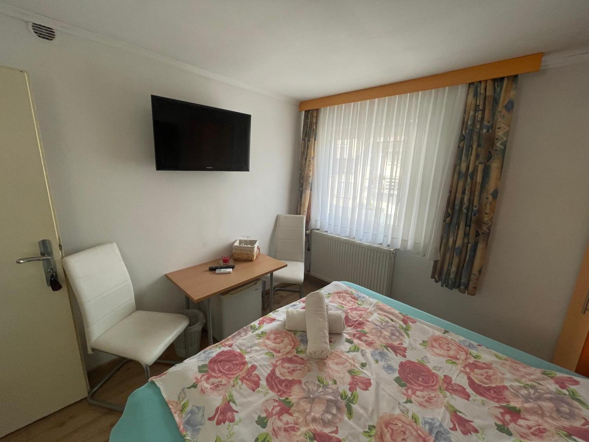 Guesthouse Stremljan Ljubljana Медводе Экстерьер фото